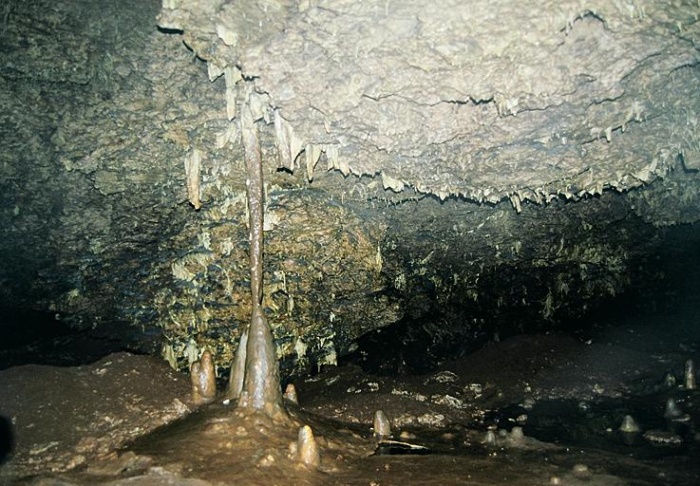 Пещера над водопадом Атыш (Медвежья) №02