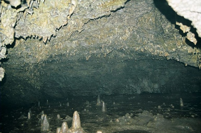 Пещера над водопадом Атыш (Медвежья) №03