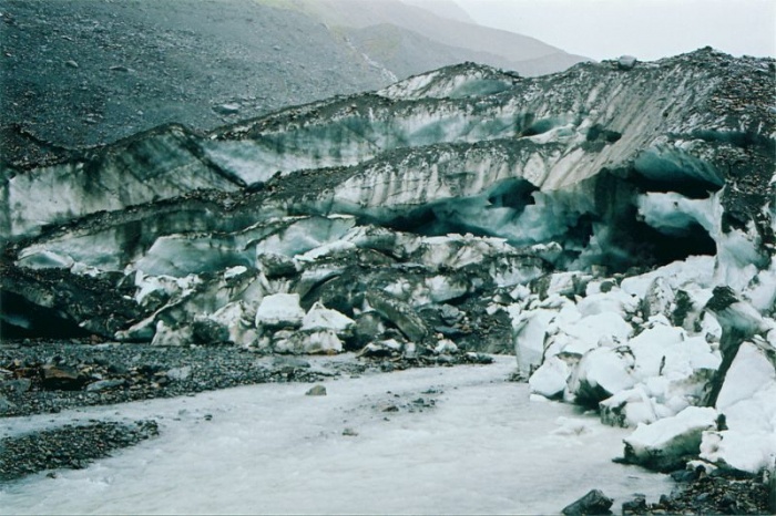 Ледник Геблера - исток реки Катунь