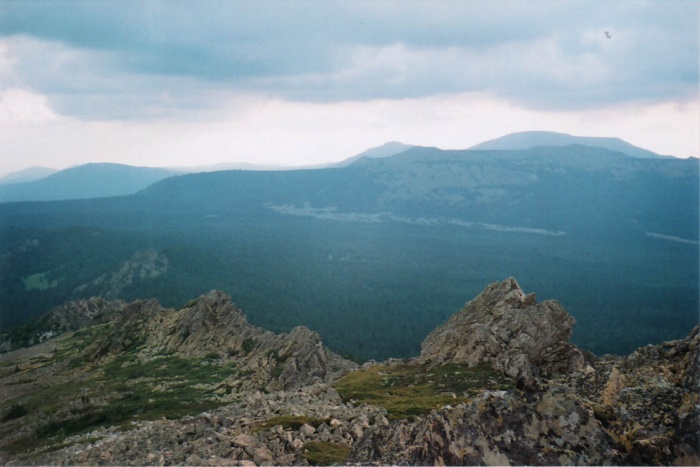 Вид на Машак (курумники у подножия).