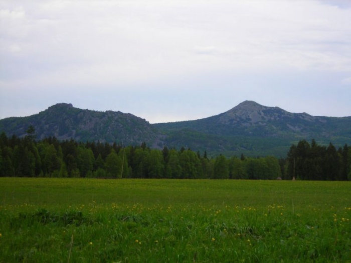 главные вершины хребта