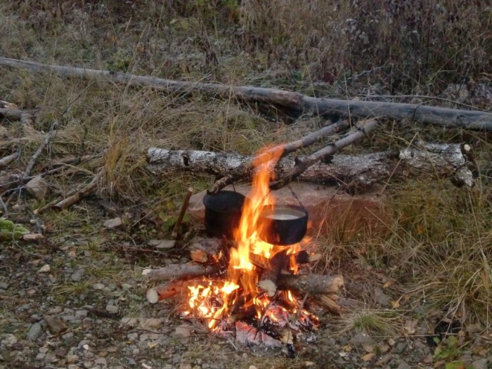 Туристический костер утром, 29.09.2012